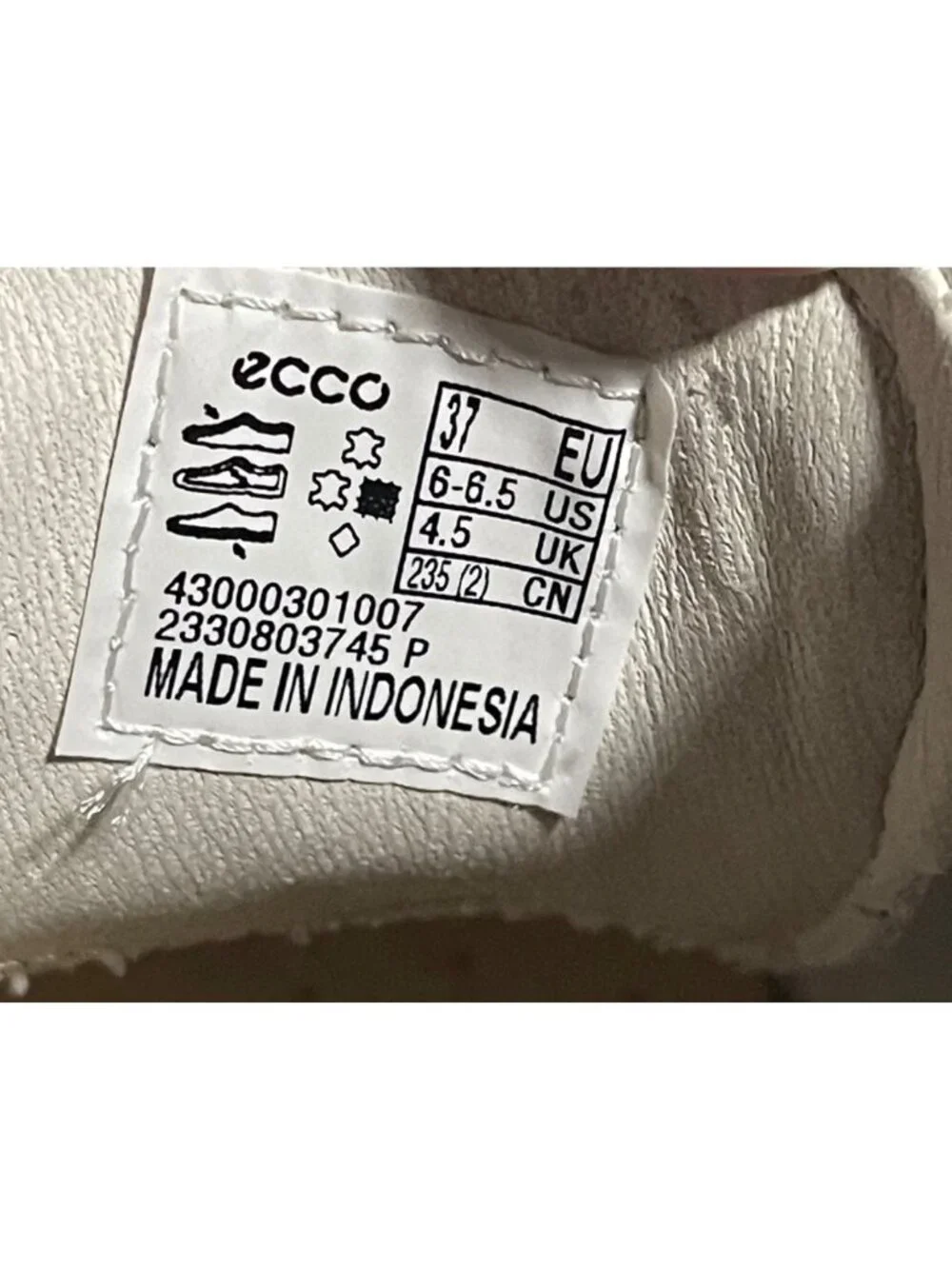 Ecco Womens Soft 7 White Leather LaceUp Sneakers Size 6-6.5 EU 37 Casual Comfort